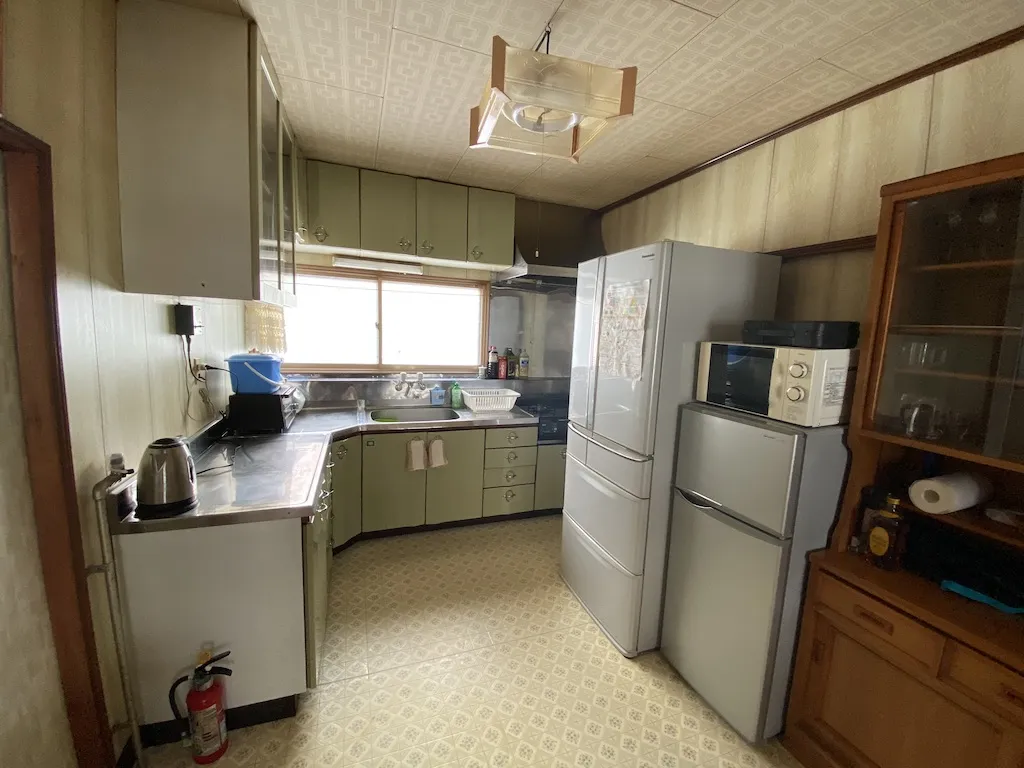 Kutchan_house_kitchen